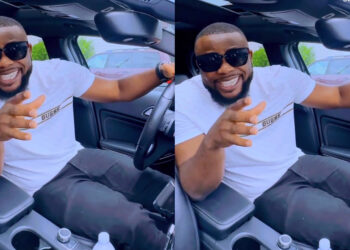 Man Give Good Advice Over A Girl Who Still Communicating With Her Ex