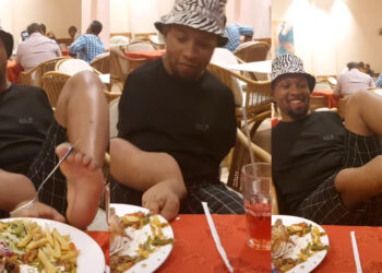Heartwarming Moment: Without Arms Young Man  Enjoys Meal Using His Feet