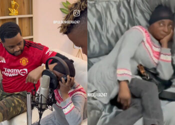 Video of How Djxclusive Record Aunty Ramota For  His Song “2am For Lekki” Surface The Internet 