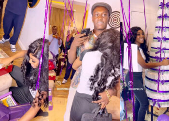 “This is Boyfriend of the year” a heartwarming moment Nigerian boy surprises his Girlfriend with Paranran, Money Bouquet, Truckload of Gifts including, Human Hair, Latest iPad designer Bags and N1.5Million instant cash transfer On her birthday 