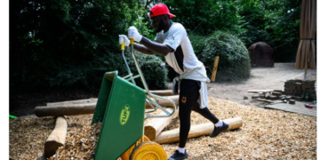 “My Urgent 2k”- See The Trending Photo Of Victor Boniface That Shocked Nigerians