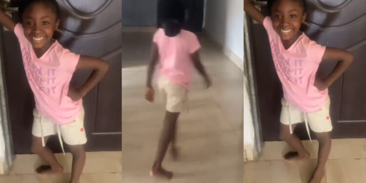 Drama as little girl with steeze stop crying immediately she saw her sister was recording her with a camera