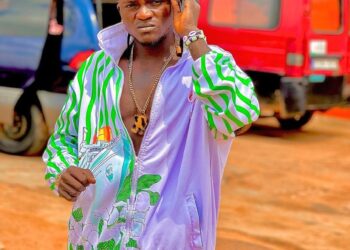 I value my life, I am not protesting,I have so many shows to play. I have money to make,-portable 