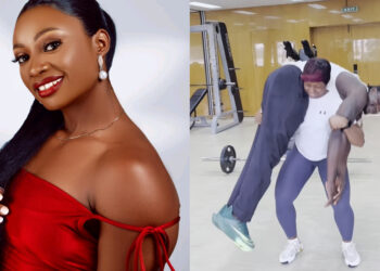 Amuzie Jennifer Shocks Fans by Squatting VeryDarkMan for 20 Reps!