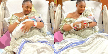 Popular Nollywood Actress Ekene Umenwa Welcomed Her first fruit in The United States of America. 