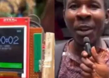 From Wood to Wireless: Nigerian Man Creates Functional Android Phone (Video)