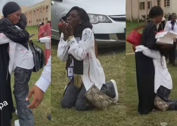 Na only you be father, na only you be mother, Aunty thank you.  Latest university graduate goes emotional as he goes on her knees showering prayers on her aunty who stood by her all through her education. 