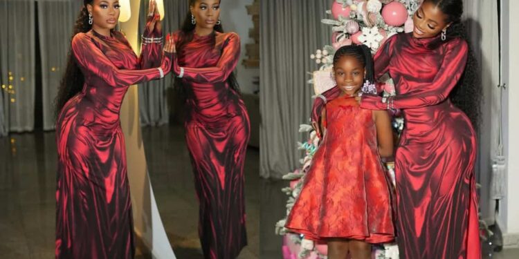 “Why Davido go neglect this girl, she fine”- Sophia Momodu Shares Stunning Photos, Expresses Gratitude for Her Blessings