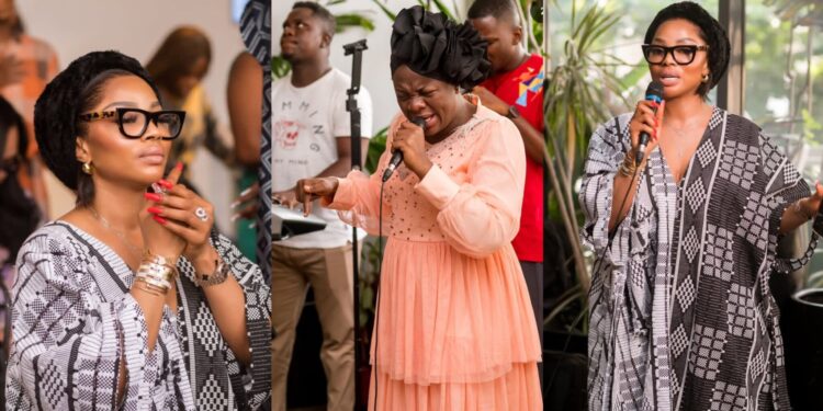 “I decided to throw a praise breakfast with a small group of friends”- Toke Makinwa speaks on her biggest lesson as she invites gospel singer Adeyinka Alaseyori and other performers
