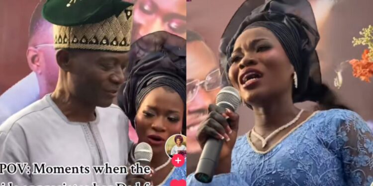 Bride Moved to Tears as She Expresses Gratitude to Father for Support Since Mother’s Passing away