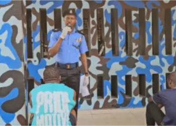 Man apologises to police for accusing officers made his manhood disappear