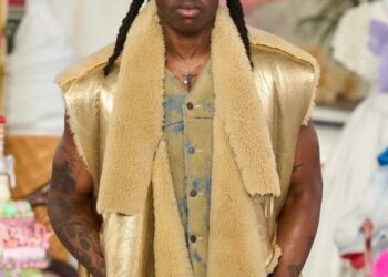 Rema Reveals Why He Prays and Smokes Before Stepping on Stage